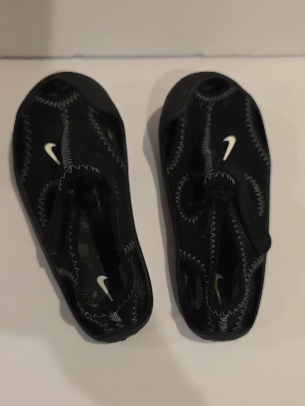 Nike black infant